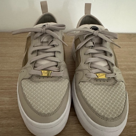 Women’s Nike Court Vision Alta - Picture 2 of 7